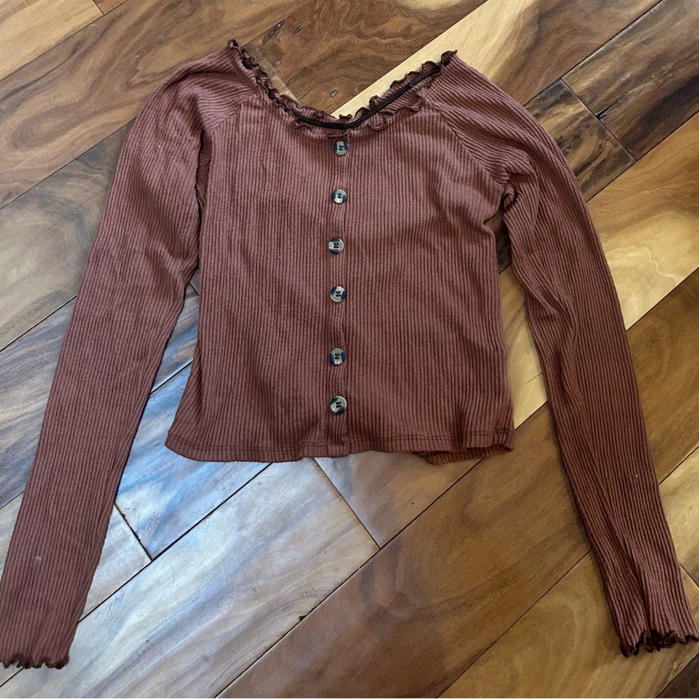 American Eagle Brown sweater with faux buttons